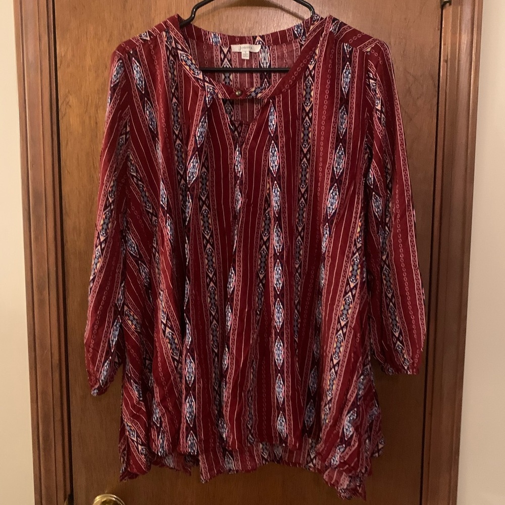 Oversized Burgundy tunic with cut out